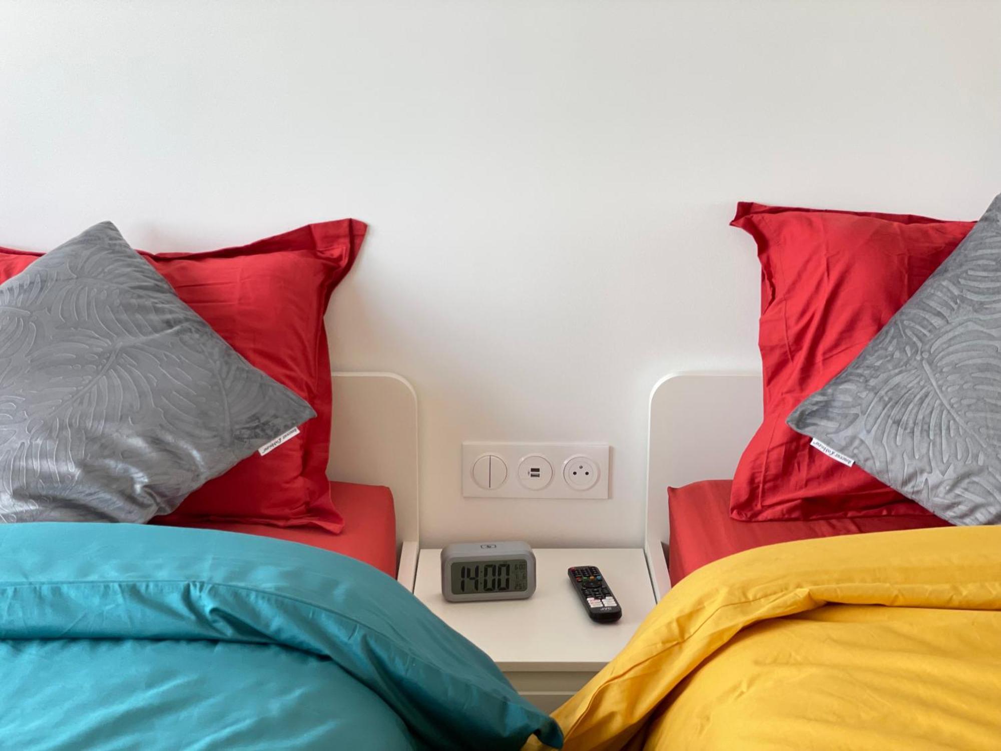 Paris Pantin Magnifique Appartement 4 Pieces De 108M2 Avec 2 Parking Interieur - Tres Cosy Pour 1 A 12 Personnes - Entierement Refait A Neuf Entire Apartment Luxurious And Warm - Pantin Paris 19 Eme Free Wifi Gratuit Eksteriør bilde
