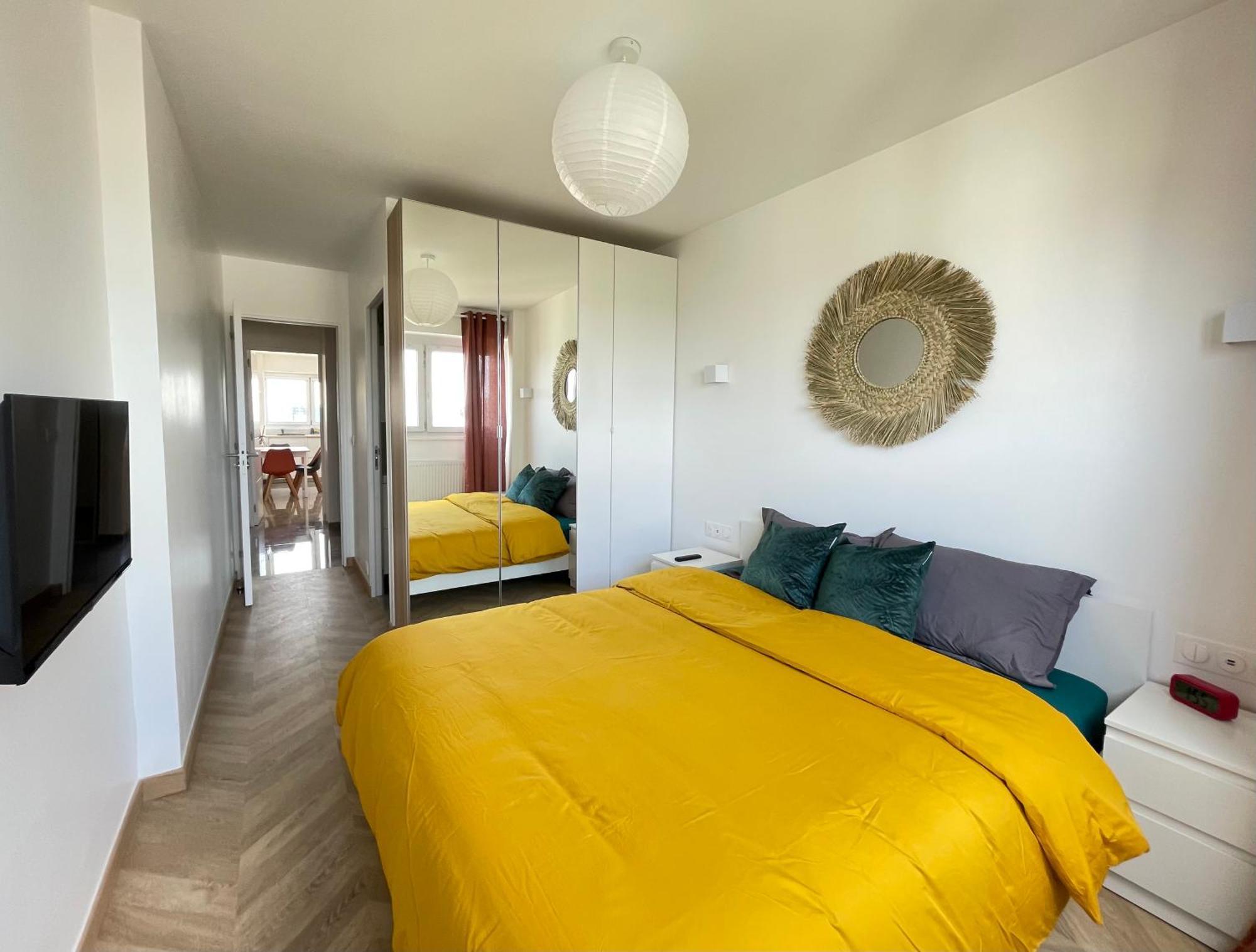 Paris Pantin Magnifique Appartement 4 Pieces De 108M2 Avec 2 Parking Interieur - Tres Cosy Pour 1 A 12 Personnes - Entierement Refait A Neuf Entire Apartment Luxurious And Warm - Pantin Paris 19 Eme Free Wifi Gratuit Eksteriør bilde
