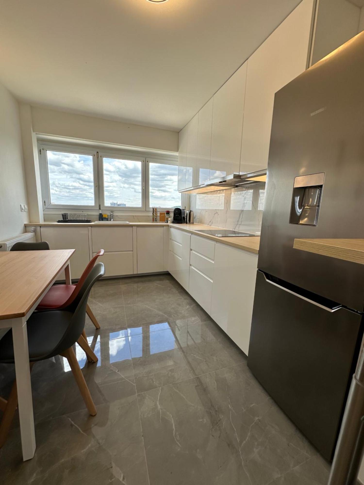 Paris Pantin Magnifique Appartement 4 Pieces De 108M2 Avec 2 Parking Interieur - Tres Cosy Pour 1 A 12 Personnes - Entierement Refait A Neuf Entire Apartment Luxurious And Warm - Pantin Paris 19 Eme Free Wifi Gratuit Eksteriør bilde