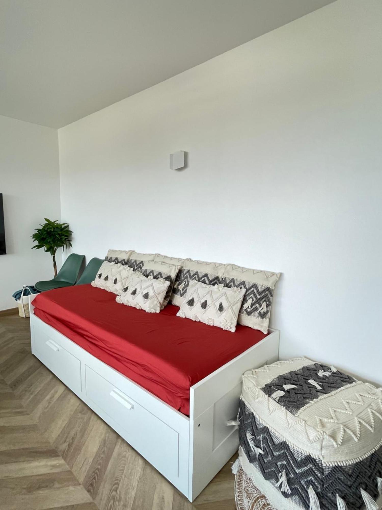 Paris Pantin Magnifique Appartement 4 Pieces De 108M2 Avec 2 Parking Interieur - Tres Cosy Pour 1 A 12 Personnes - Entierement Refait A Neuf Entire Apartment Luxurious And Warm - Pantin Paris 19 Eme Free Wifi Gratuit Eksteriør bilde