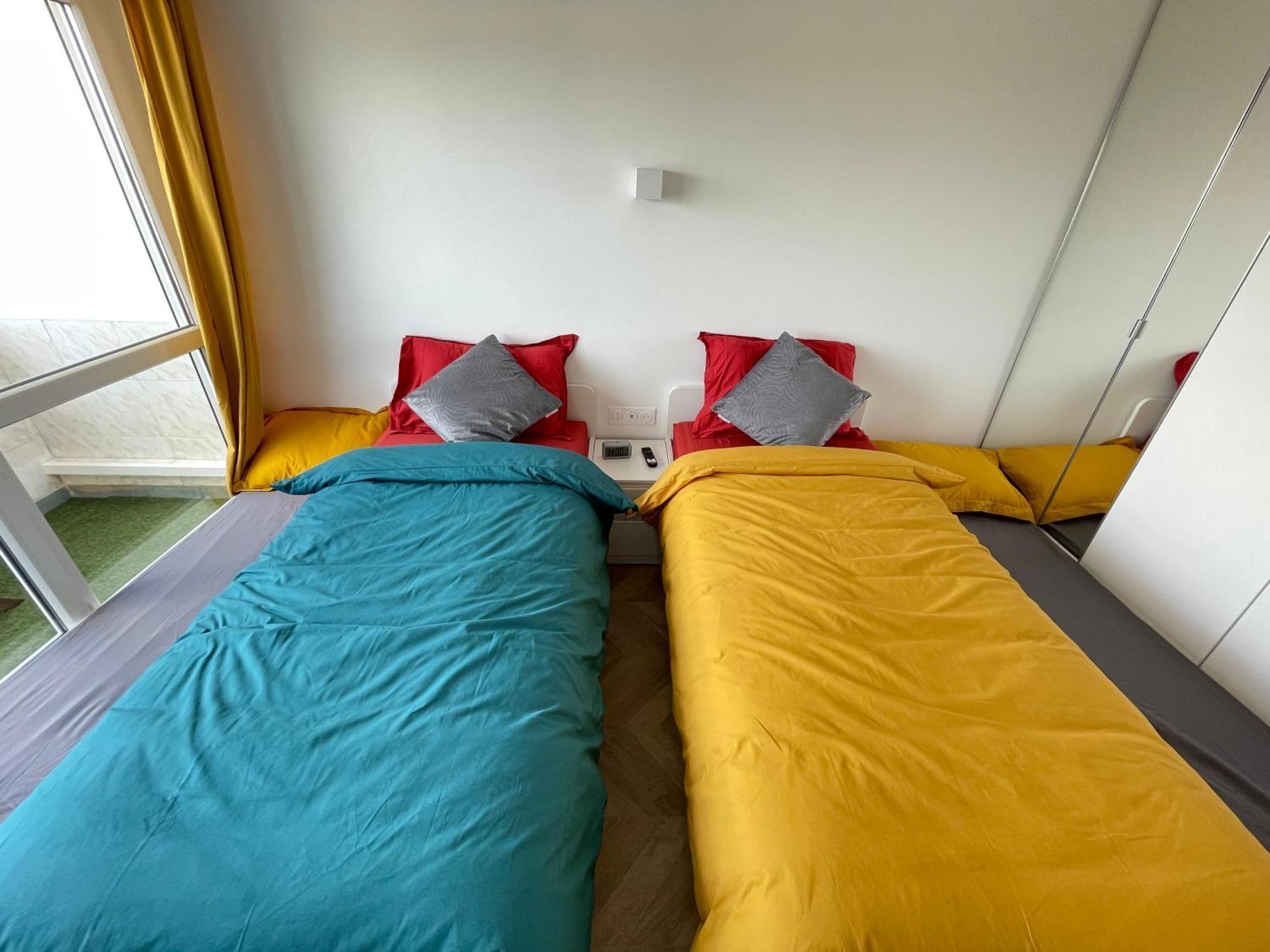 Paris Pantin Magnifique Appartement 4 Pieces De 108M2 Avec 2 Parking Interieur - Tres Cosy Pour 1 A 12 Personnes - Entierement Refait A Neuf Entire Apartment Luxurious And Warm - Pantin Paris 19 Eme Free Wifi Gratuit Eksteriør bilde